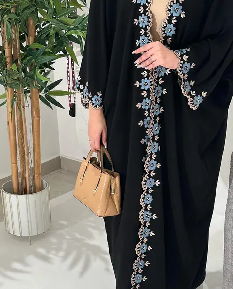 عباية زهرة السماء